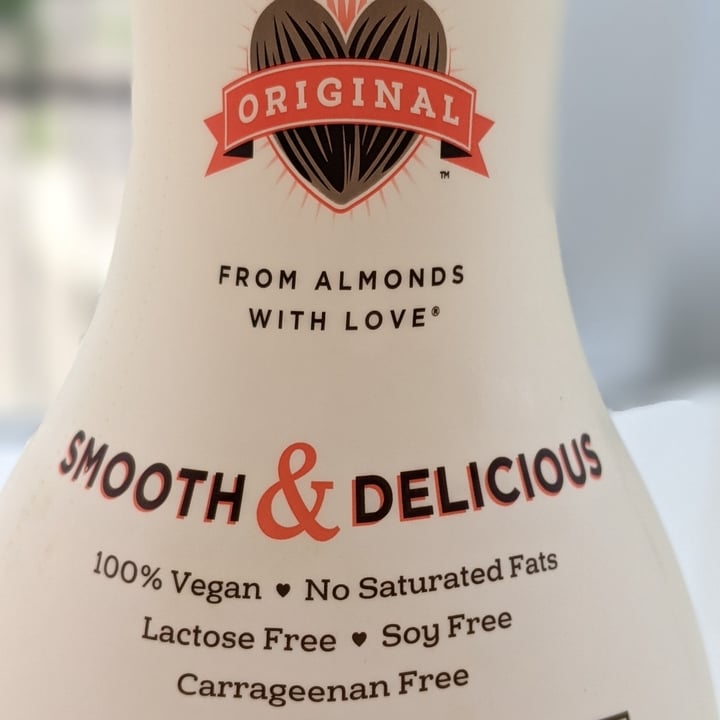 photo of Califia Farms Almond Milk Original Creamy shared by @veggieassassin on  05 Apr 2021 - review