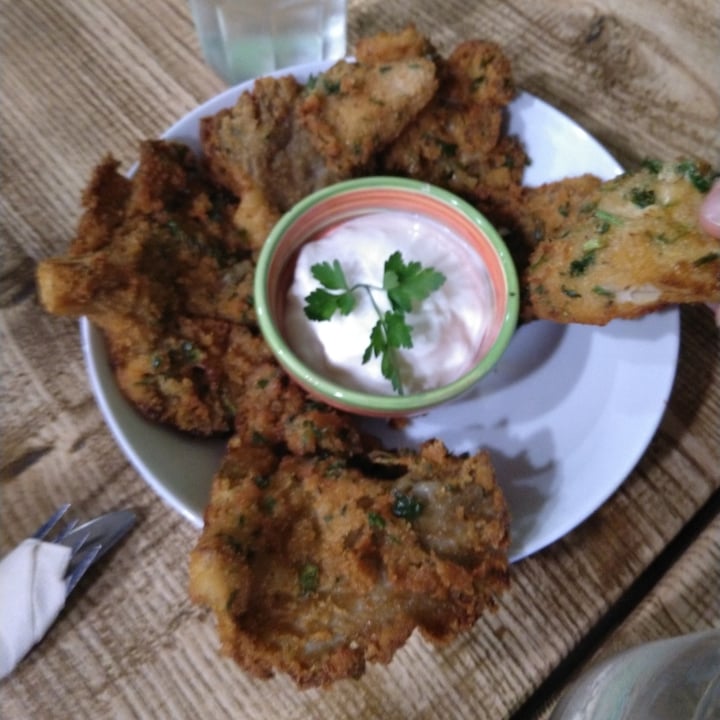 review photo of El Perro Gamberro Setas empanadas con ali oli shared by @amebasinvasoras on 29 Nov 2020 - review