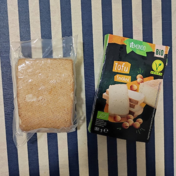 review photo of Vemondo Tofu affumicato shared by @-mela- on 29 Nov 2022 - review