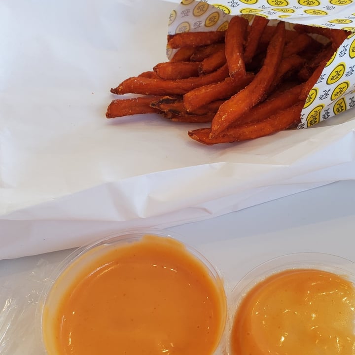 review photo of STALK & SPADE Spicy Sriracha Chick'n shared by @wareagle561 on 04 May 2021 - review