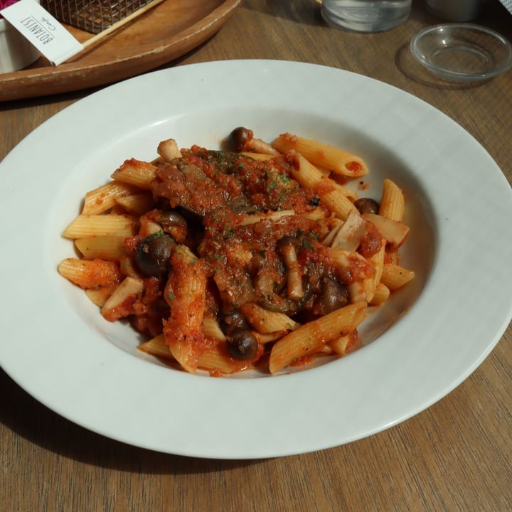 photo of Botanist Cafe vegan bolognese pasta shared by @hmvegan on  18 Apr 2020 - review