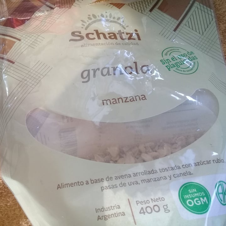 photo of Schatzi Granola Con Manzana Orgánica shared by @juti12 on  29 Jun 2022 - review