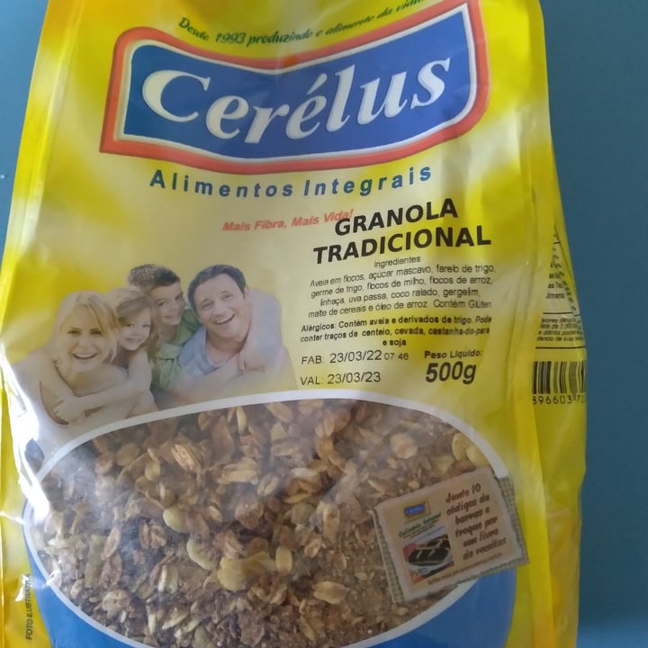 photo of Cerélus Granola Tradicional shared by @talitaourique on  06 Jun 2022 - review