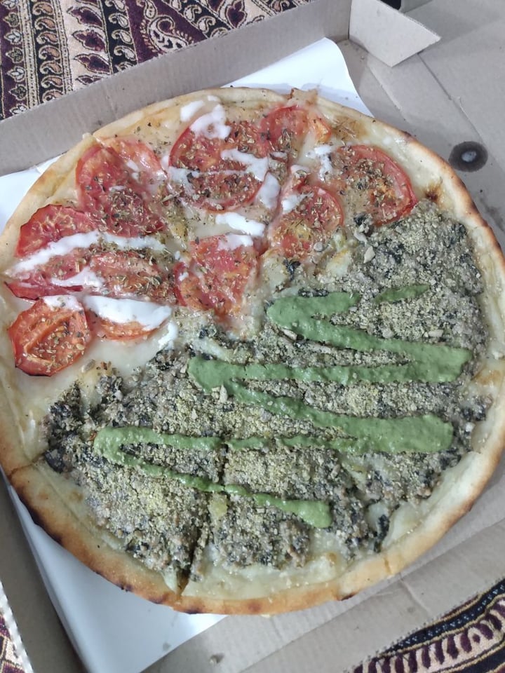 photo of Pizza Vegana Pizza Vegana shared by @judecianni on  22 Feb 2020 - review