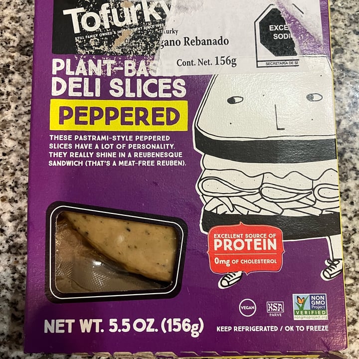 photo of Tofurky Plant-Based Deli Slices Peppered shared by @enriquegg on  14 Jul 2022 - review
