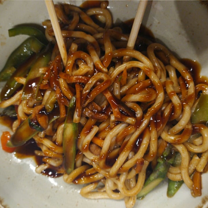 photo of UDON Plaza Mar 2 Veggie yaki udon shared by @silviaml on  09 Aug 2020 - review