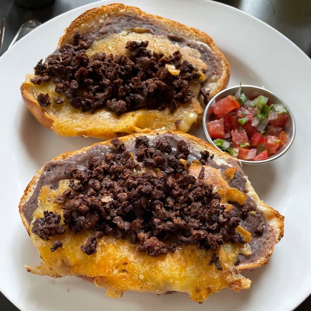 Photo of the dish “Molletes”