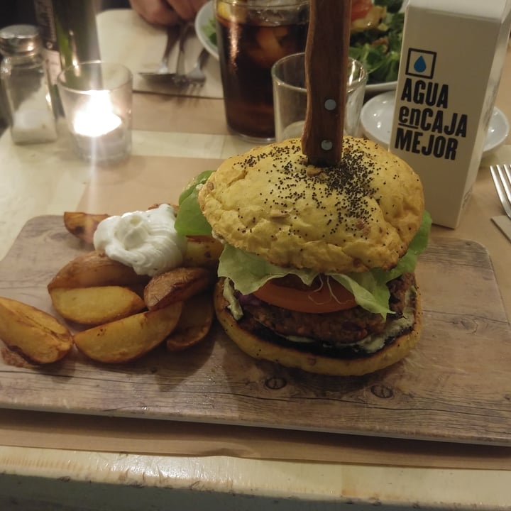 photo of Viva Burger Chingona shared by @marinamarquez on  30 Sep 2020 - review