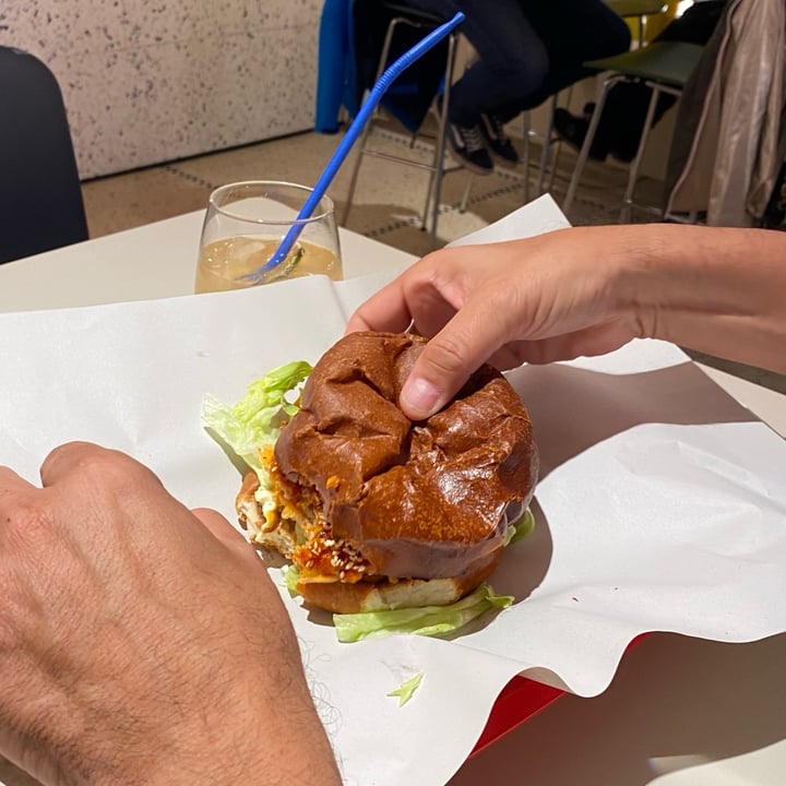 photo of Kitsune Burgers Korean Fried Mushroom shared by @miilaneves on  01 Jun 2022 - review