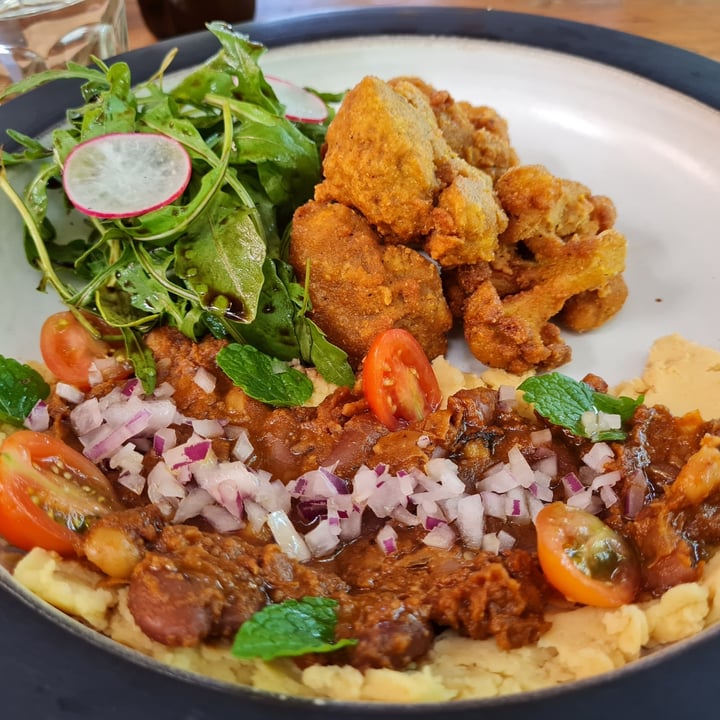 review photo of Manggis in Canggu Cauliflower Wings With Hummus shared by @marsellamarci on 08 May 2021 - review