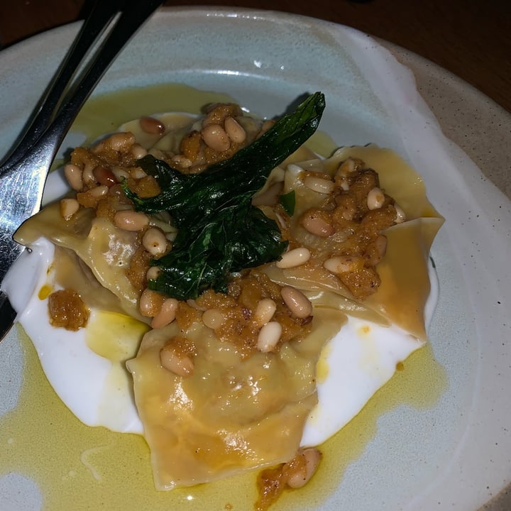 photo of Alibi Bar Planta cocido, Jerusalem Artichoke, Califlower salsa macha shared by @kelvin on  20 Oct 2022 - review