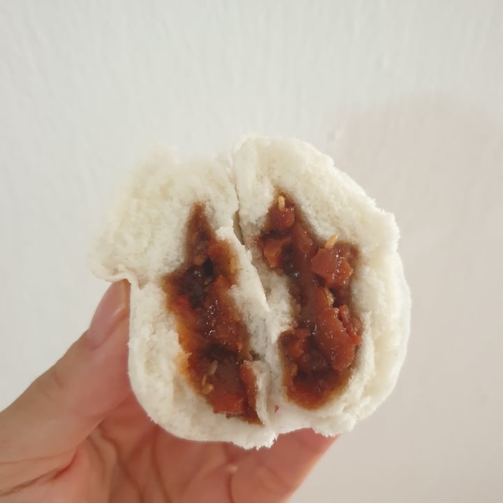 photo of Gemie Vegetarian Char Siew pau shared by @plantaepy on  13 Dec 2020 - review