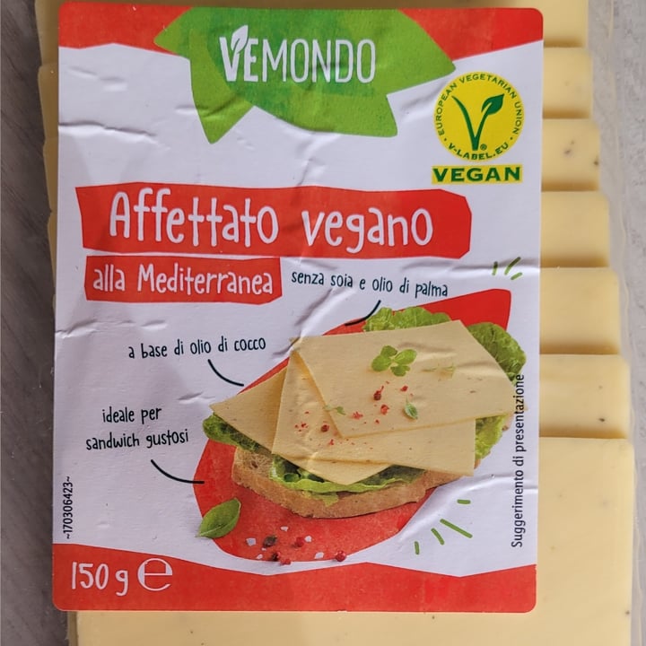 photo of Vemondo  Affettato Vegano Alla Mediterranea shared by @ariannapesaro on  05 Oct 2022 - review