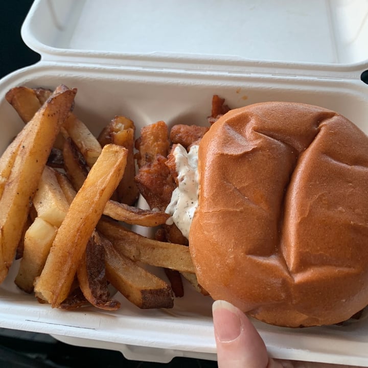 photo of Plantology Buffalo ranch Chickn Sandwich and organic fries shared by @crittercreekfs on  24 Aug 2021 - review