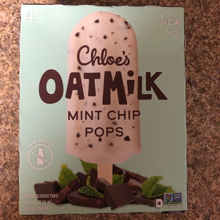 review photo of Chloe’s Pops Oat Milk Mint Chip Pops shared by @libertyforearthlings on 06 Jul 2020 - review