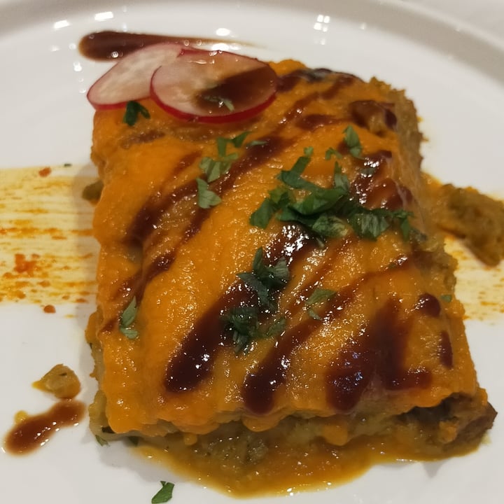 photo of Restaurante Vegetariano OCHO_Errenteria Lasaña shared by @noevegan on  09 Dec 2021 - review