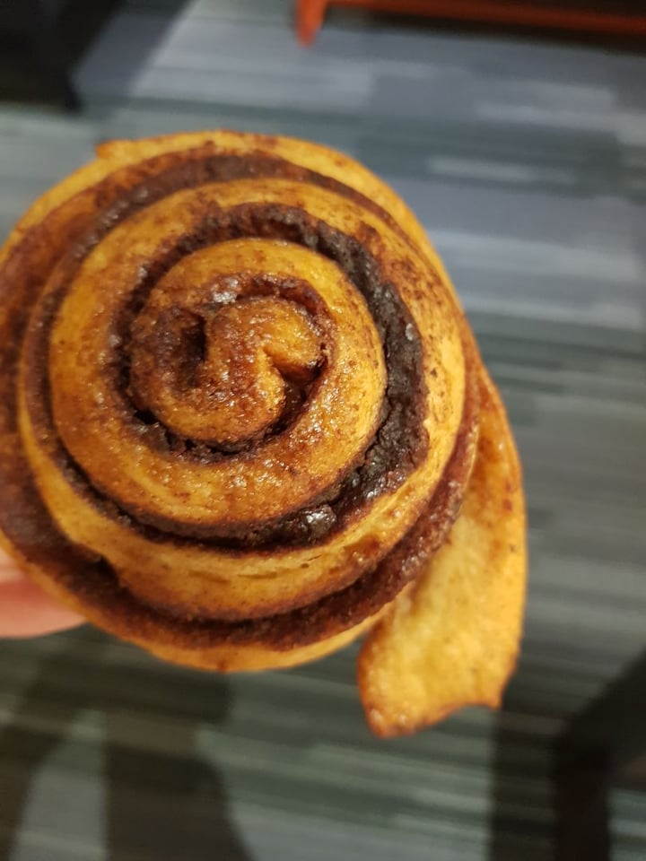 photo of 嬉皮麵包 HIP PUN Cinnamon Roll shared by @shanna on  27 Apr 2019 - review