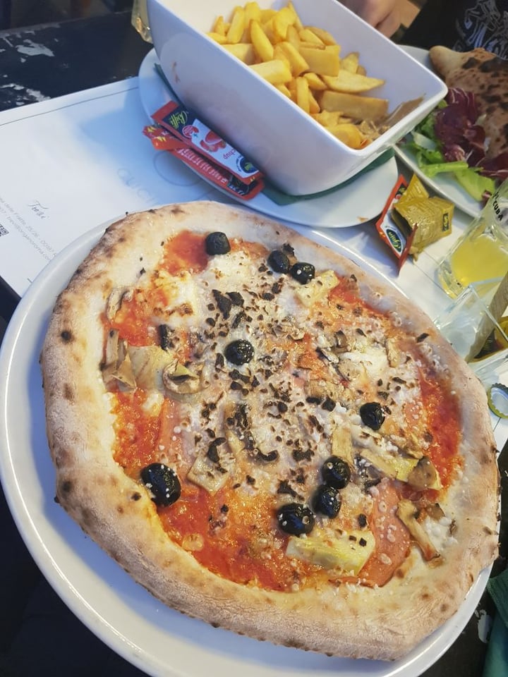 review photo of Origano Vegan Pizza shared by @oliviaholmes on 09 Dec 2019 - review