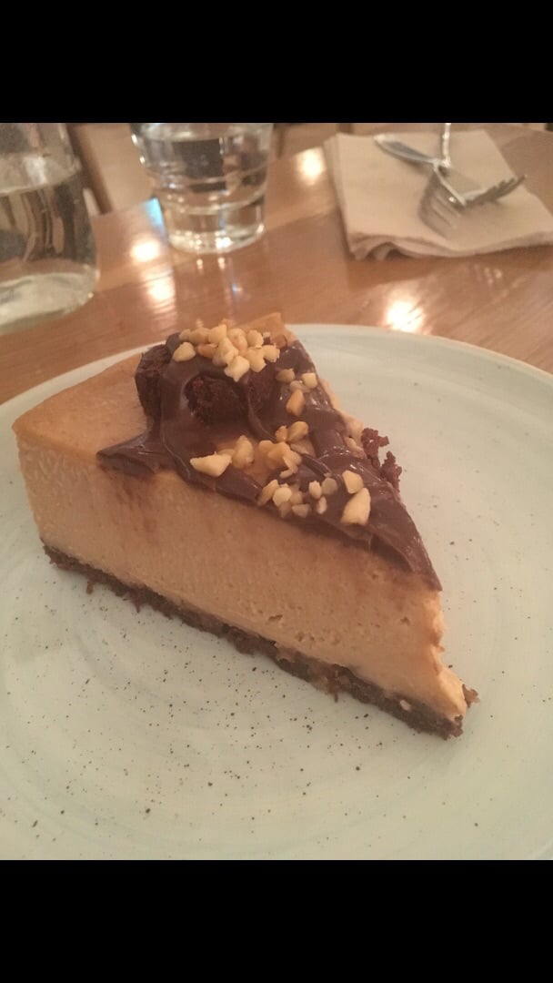 photo of Fresh on Front Peanutbutter Cheesecake shared by @plantbasedlisa on  04 Dec 2019 - review