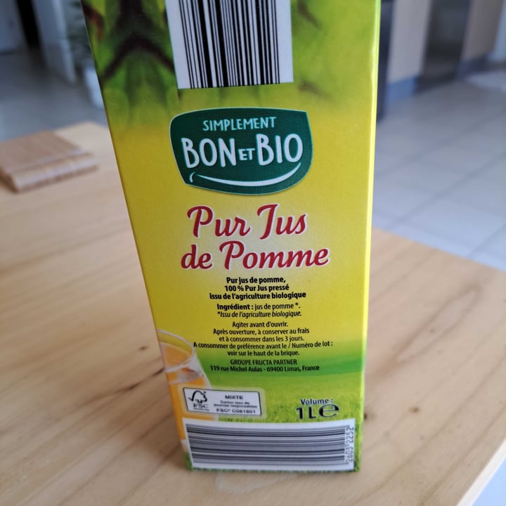 photo of Simplement bon et bio Pur Jus de POMME shared by @arleneclaire on  08 May 2022 - review