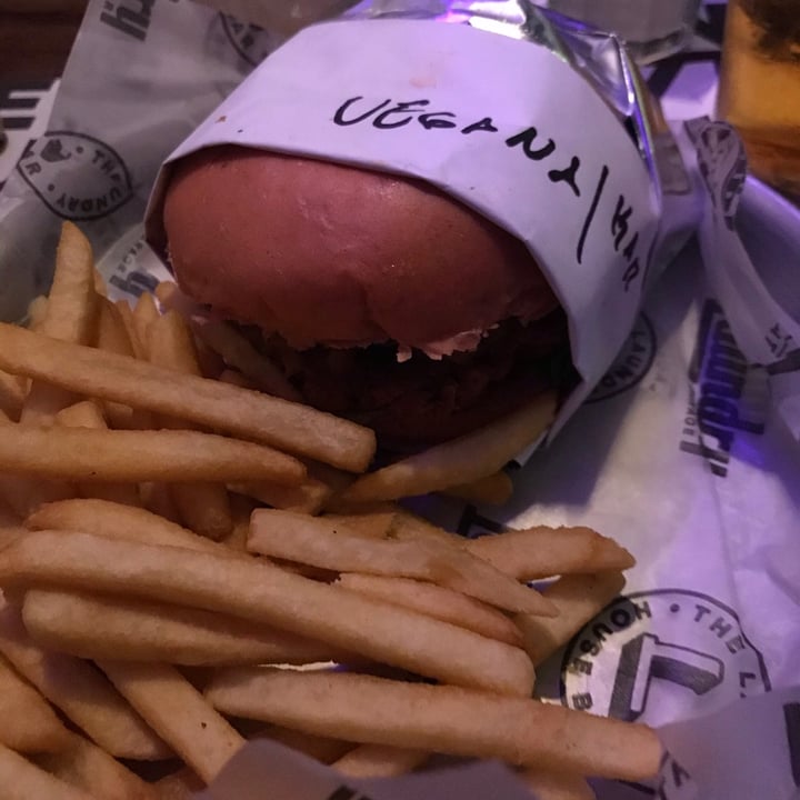 photo of The Laundry Burger vegana shared by @maiceva on  17 Aug 2021 - review