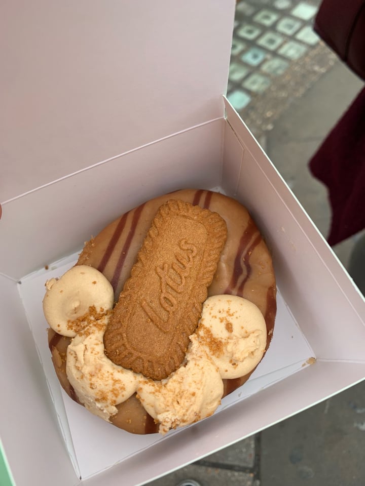 photo of Doughnut Time Biscoff vegan doughnut shared by @ciararichards on  12 Apr 2019 - review