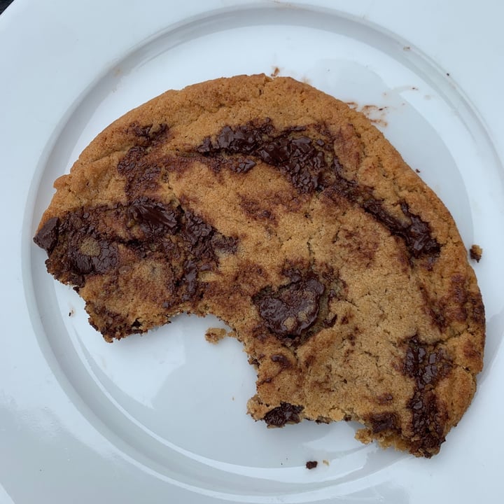 photo of Martha's Country Bakery Vegan Chocolate Chip Cookie shared by @luckyfox130 on  28 Aug 2021 - review