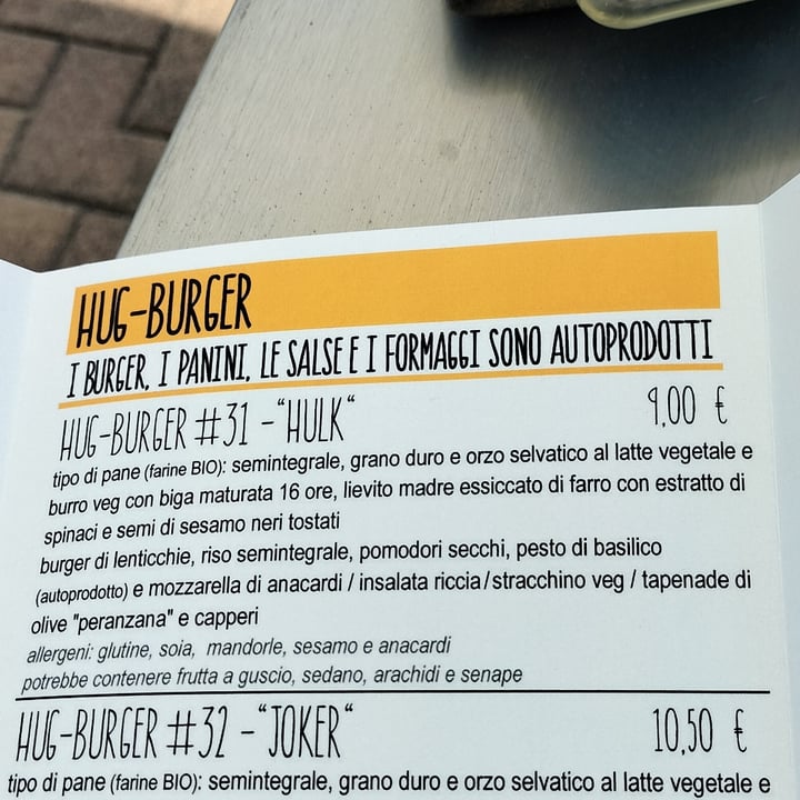 photo of HUG Hug Burger #31 - Hulk Burger shared by @laravale on  03 Jun 2022 - review