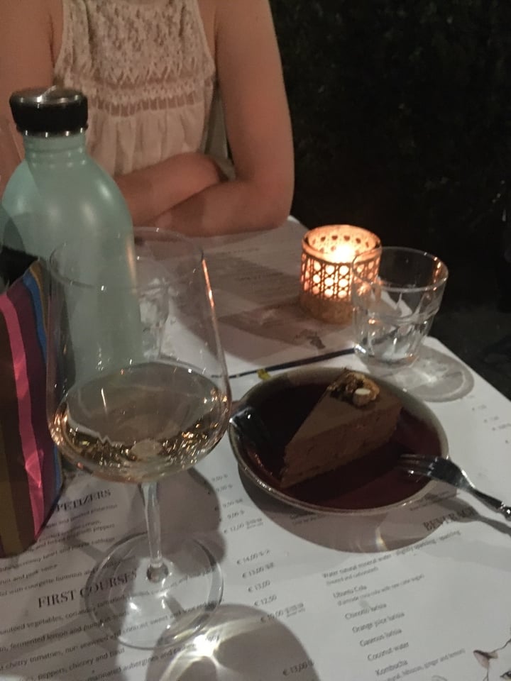 review photo of Romeow Cat Bistrot Pie & mousse cake shared by @meganemily on 03 Sep 2020 - review