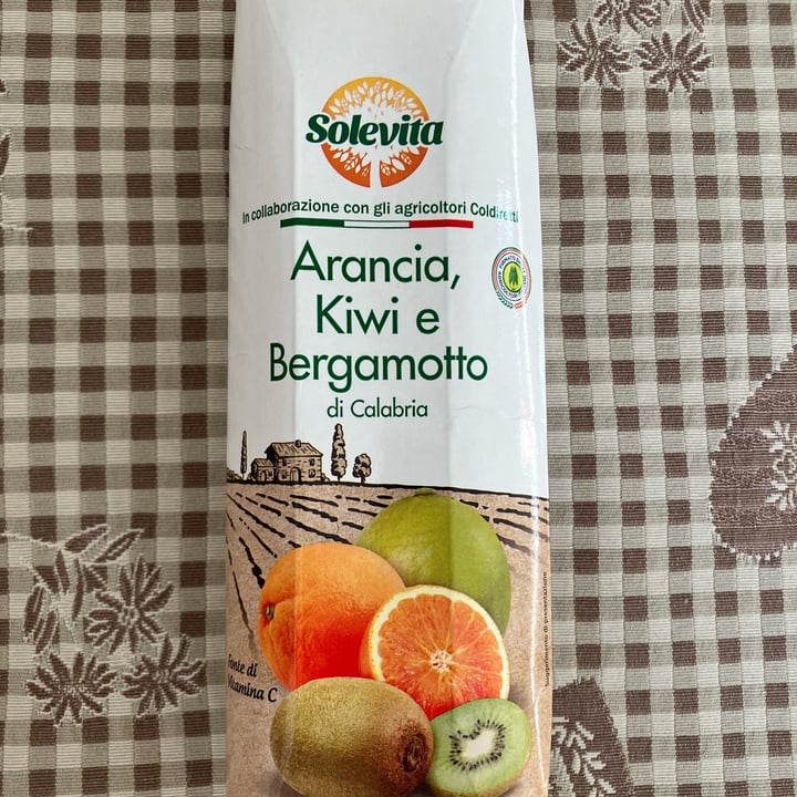 review photo of Solevita Succo arancia kiwi e bergamotto shared by @michele-p on 29 Nov 2022 - review