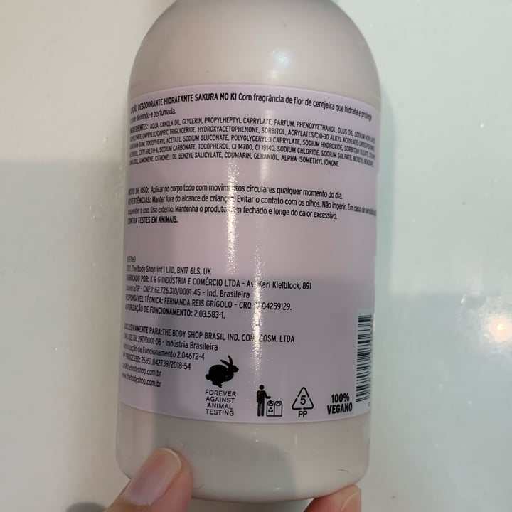 photo of The Body Shop Hidratante corporal shared by @patriciakhoury on  17 Apr 2022 - review
