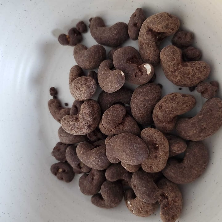 photo of Hu Kitchen Chocolate-Covered Hunks Almonds + Sea Salt shared by @oragoldman on  14 Feb 2020 - review
