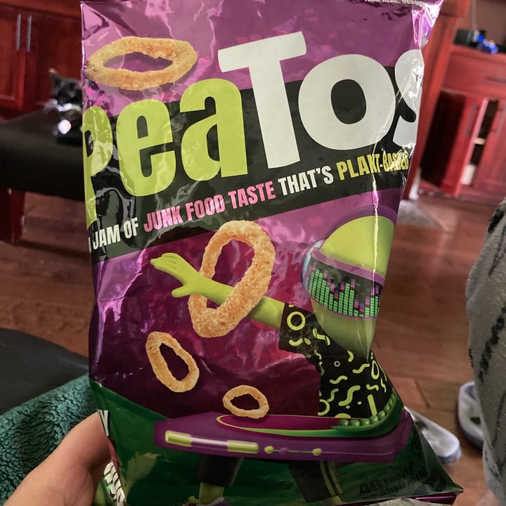 photo of peatos crunchy onion rings shared by @uninterestingvegan on  14 Aug 2022 - review