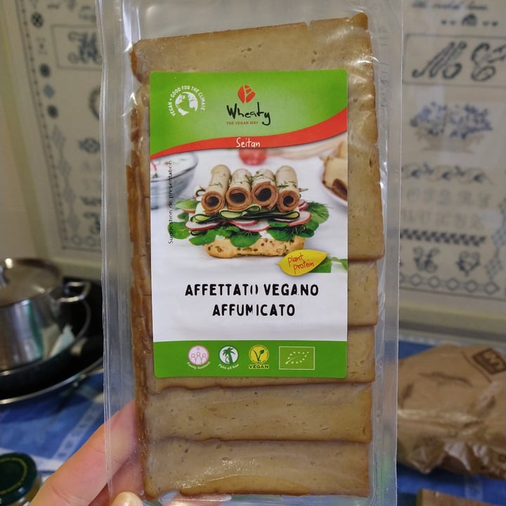 photo of Wheaty Affettato Vegano Affumicato shared by @benjidetta on  25 Dec 2022 - review