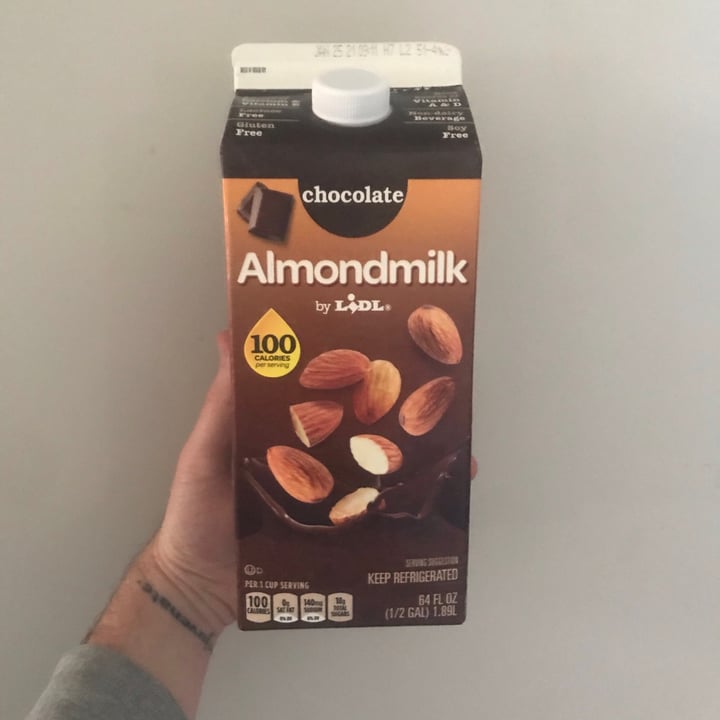 photo of Vemondo  Chocolate almondmilk shared by @dominionandchill on  25 Dec 2020 - review