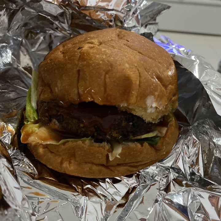 photo of VeganMunch Hamburguesa Bbq shared by @karla93 on  25 Oct 2021 - review