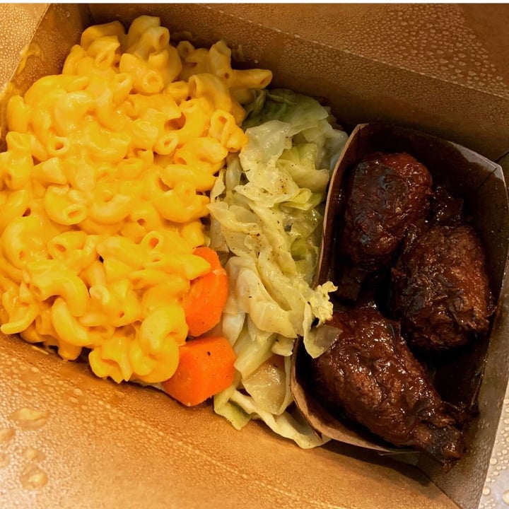 photo of Vegan International Co. Kitchen & Market Take Out Box shared by @manuelaw on  17 Aug 2021 - review