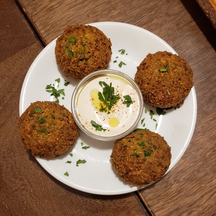 review photo of Hummus Barcelona Falafel shared by @valen-barbato on 25 Feb 2022 - review