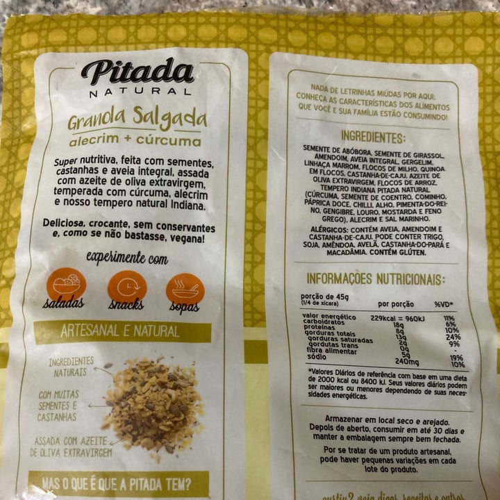 photo of Pitada natural Granola shared by @nanamoreira on  09 Apr 2022 - review