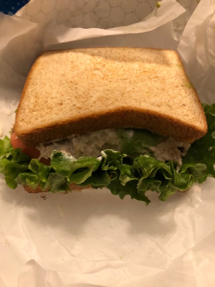 photo of Down to Earth Organic & Natural- Kailua Mock Tuna Sandwich shared by @antonii on  21 Jan 2020 - review