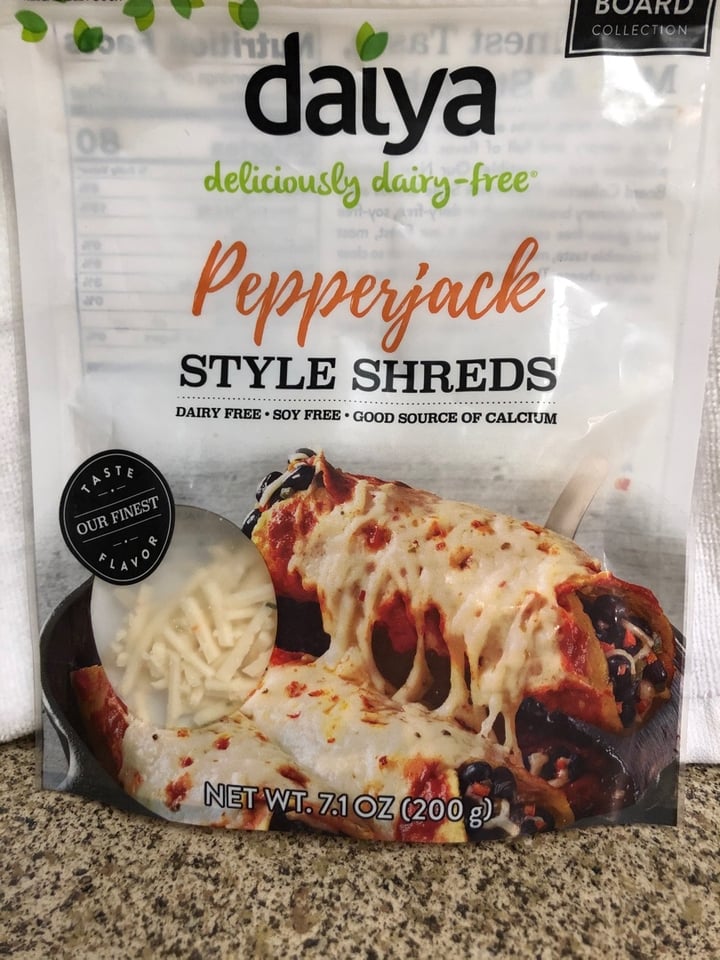 photo of Daiya Pepperjack Style Shreds shared by @happyharo on  25 Jan 2020 - review