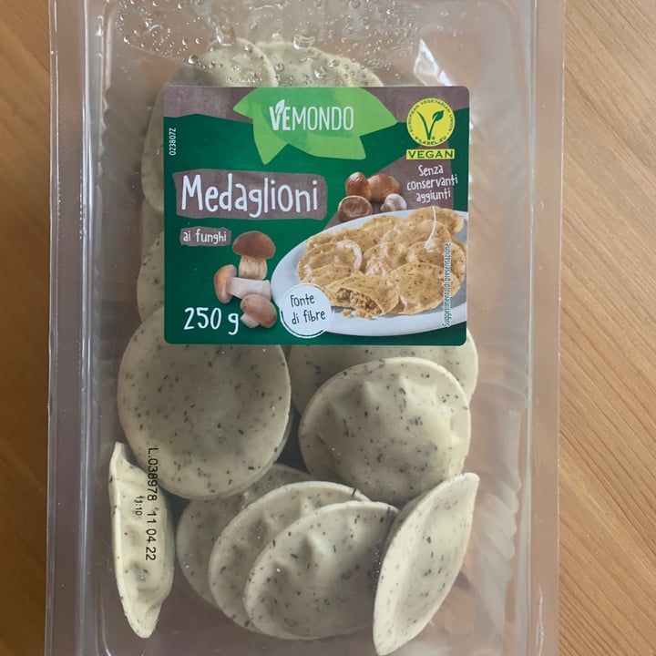 review photo of Vemondo Medaglioni ai funghi shared by @lucreziavilla on 15 Mar 2022 - review