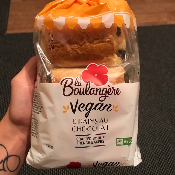 review photo of La Boulangère 6 Pains Au Chocolate shared by @ilbue on 08 Oct 2020 - review