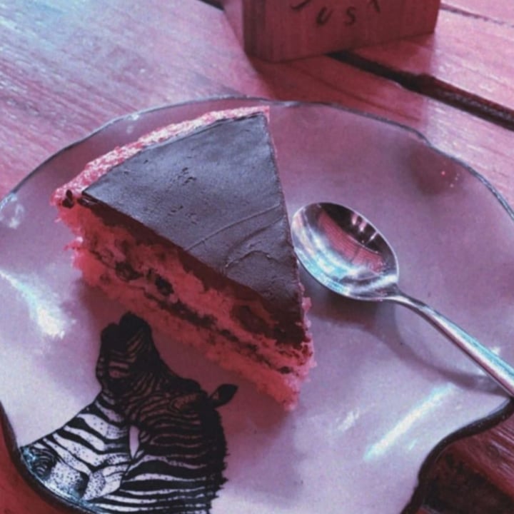 review photo of Restaurante Justo Torta de chocolate shared by @sunshine18 on 30 May 2022 - review