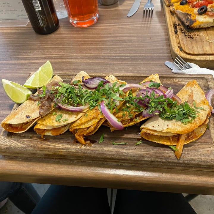 photo of Calabacitas Tiernas Bistro Tacos de Barbacoa shared by @shizomaru on  15 Jan 2021 - review