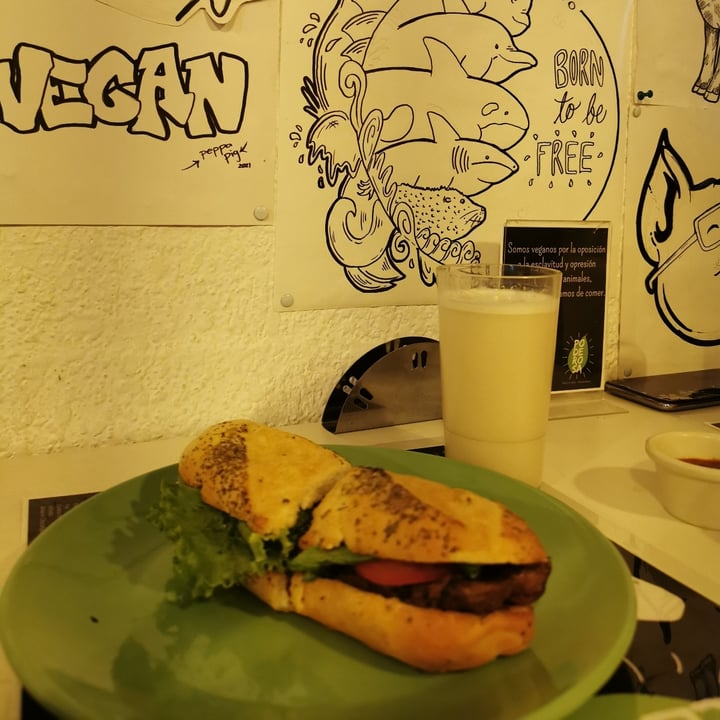 photo of Poderosa Restaurante Vegano Choripan shared by @lauraviolantee on  17 Jan 2022 - review