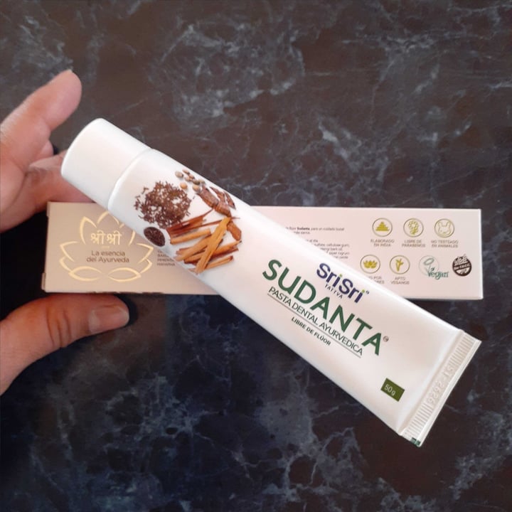photo of SriSri Tattva Sudanta Pasta Dental Libre de Fluor 100gr shared by @veritosca on  15 May 2021 - review