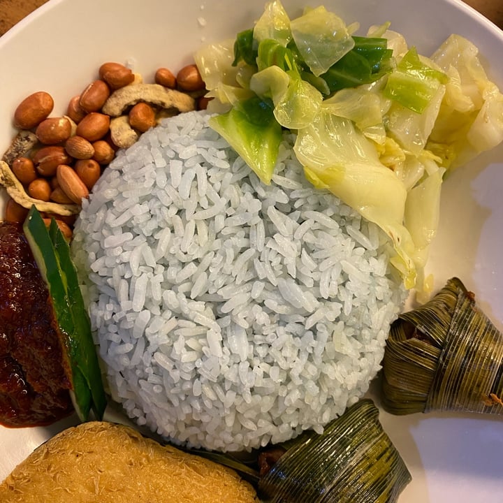 review photo of Pine Tree Cafe Nasi Lemak shared by @chefchrissy68 on 28 Nov 2021 - review