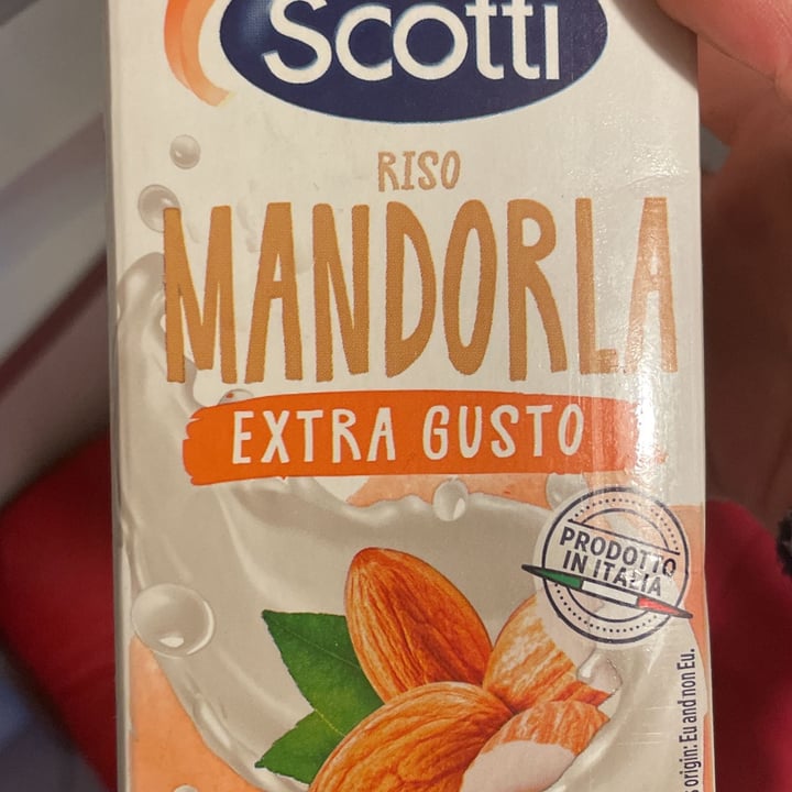 photo of Riso Scotti Bevanda Riso Mandorla shared by @elisaruocco on  15 Feb 2022 - review