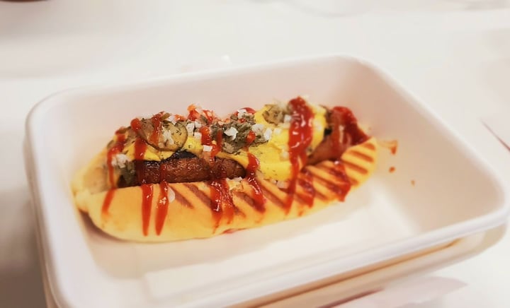 photo of Grand Hyatt Singapore Beyond Sausage Hot Dog shared by @dhwani on  17 Mar 2020 - review